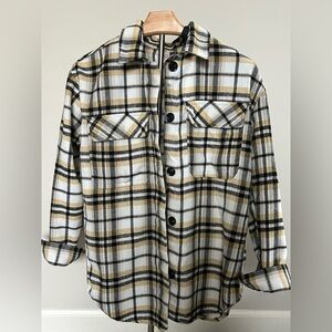 No Boundaries plaid lightweight shacket size small
